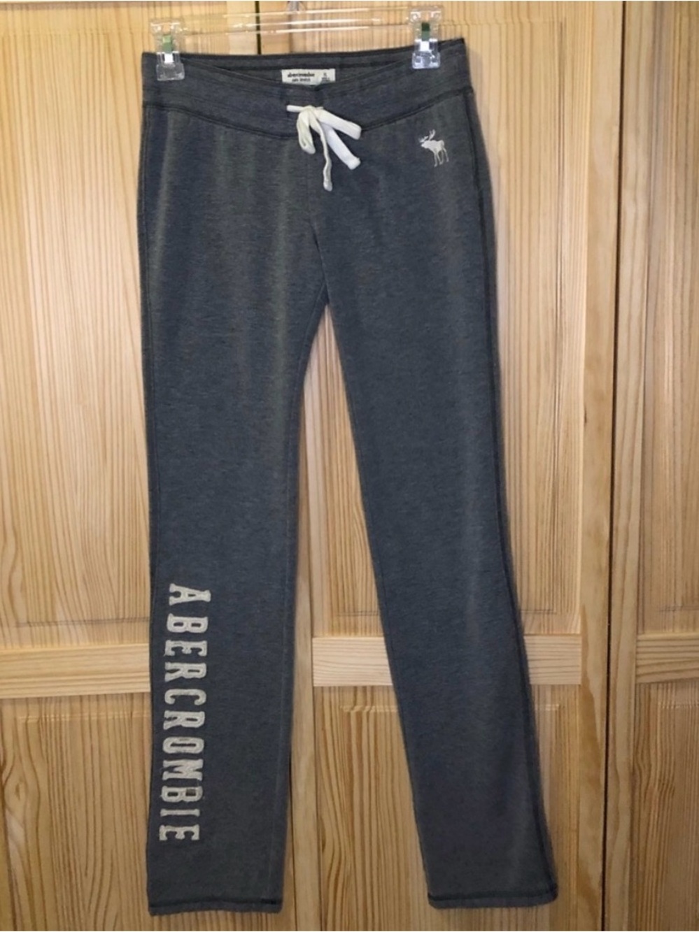 Abercrombie & Fitch Charcoal Gray Logo Sweatpants. Girls Sz XL